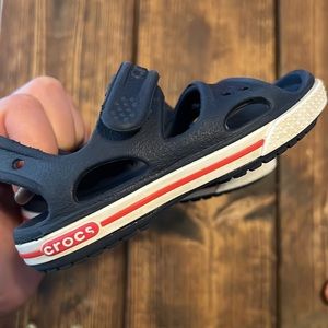 Crocs Strap-on Velcro Sandals C5